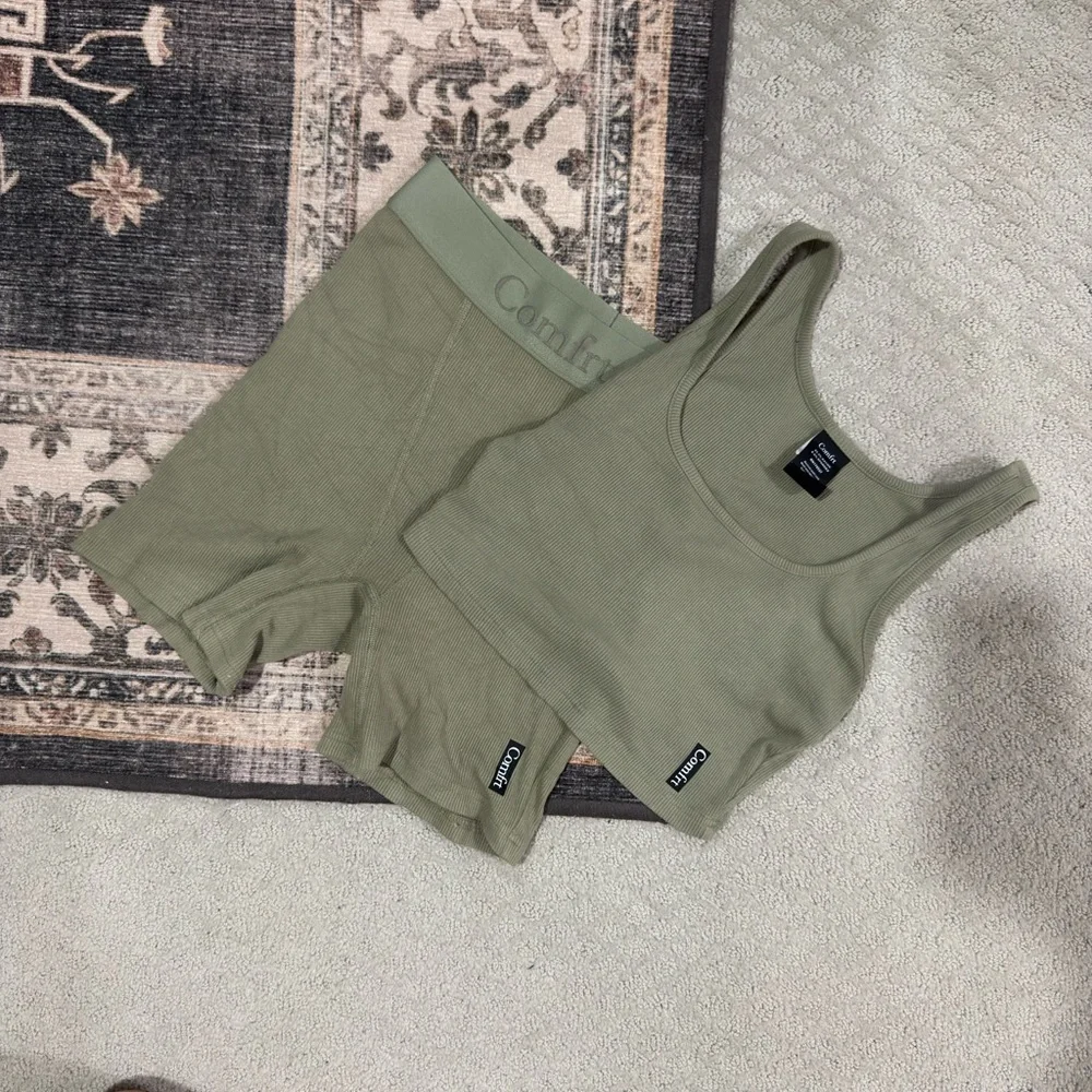 Comfrt Green Women's Tank and Boxer set - Picture 2 of 5